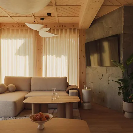 Lovelia Luxury & Jacuzzi Vila